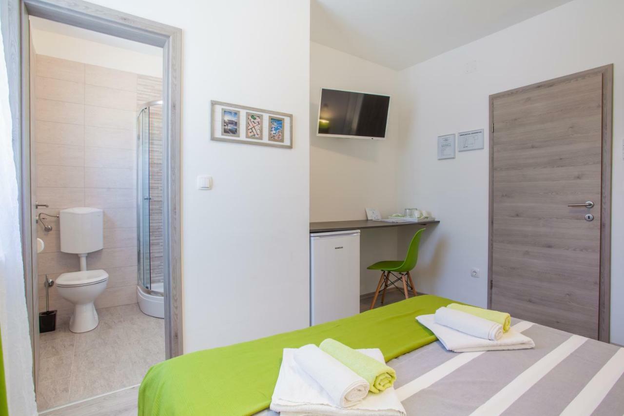 Room Elelina Cres Exterior foto